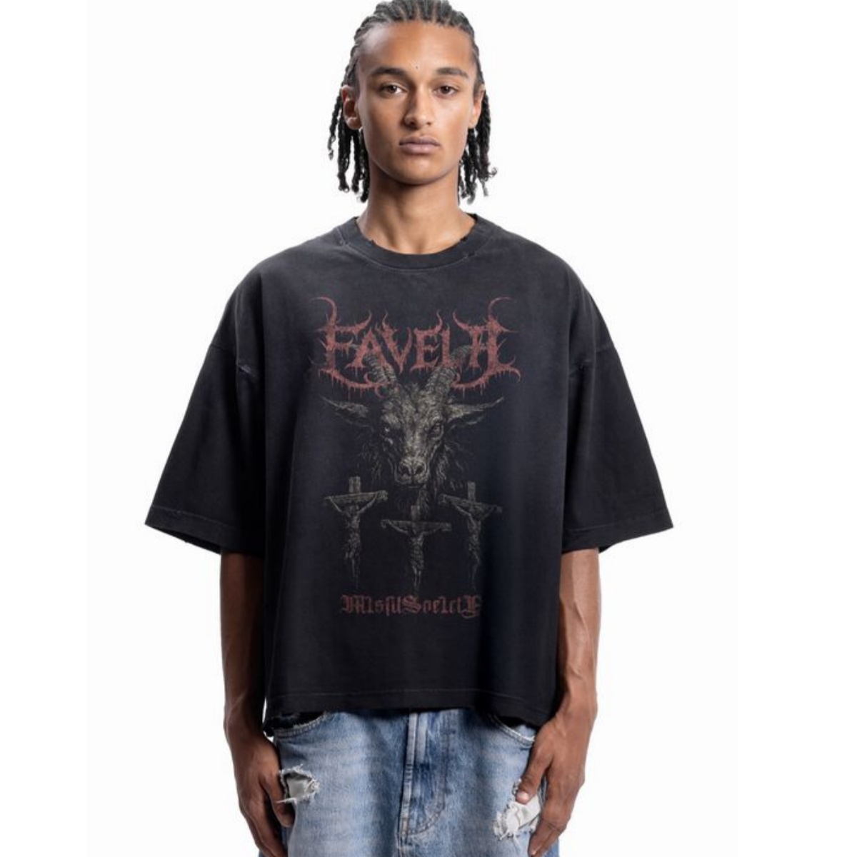Sacred Heart Metal Font Street - Streetwear Brand Font 评论和价格